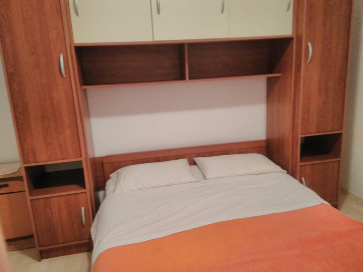 Apartmani Marija Pašman Kültér fotó